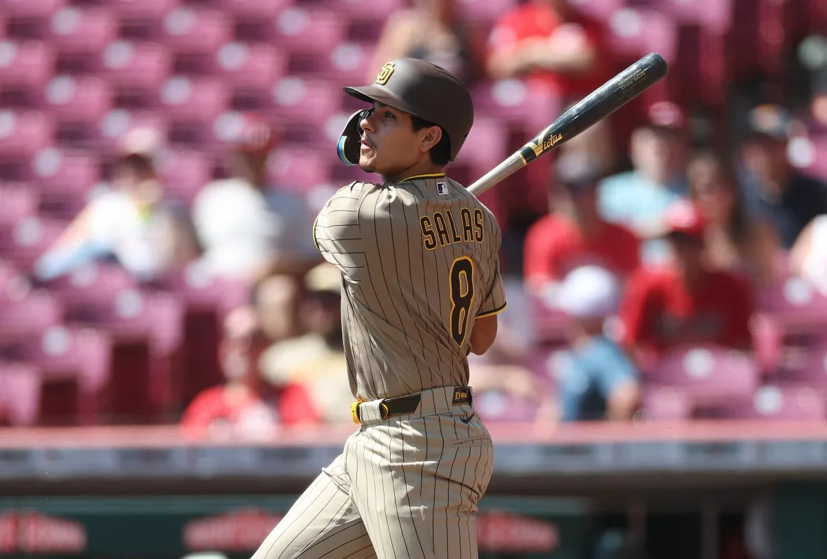 Ethan Salas debuta con los Padres y alimenta la lista de venezolanos en MLB