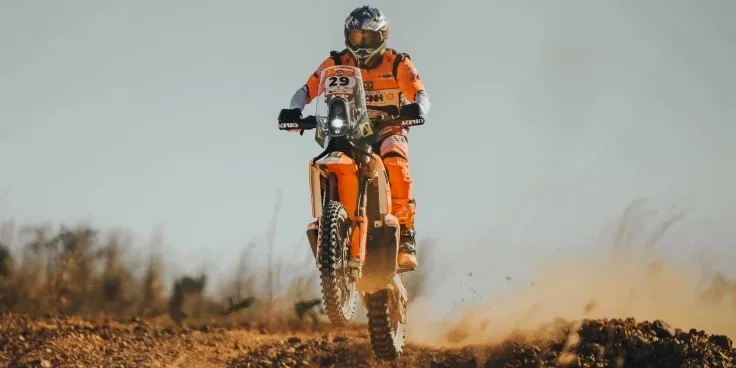 Marcelo Medeiros revela desafios da adaptação às motos para o Rally dos Sertões 2026