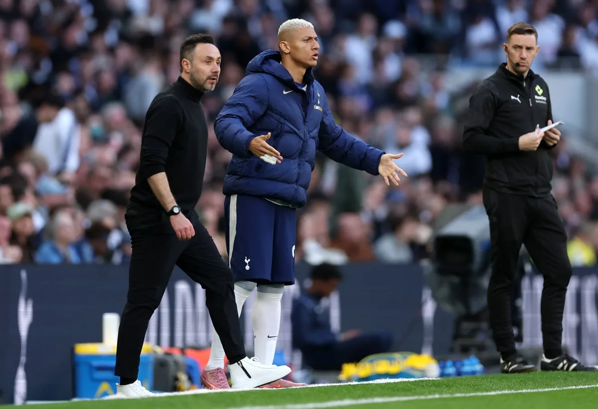 Tottenham: Roberto De Zerbi responds to Richarlison over fresh criticism of squad exile