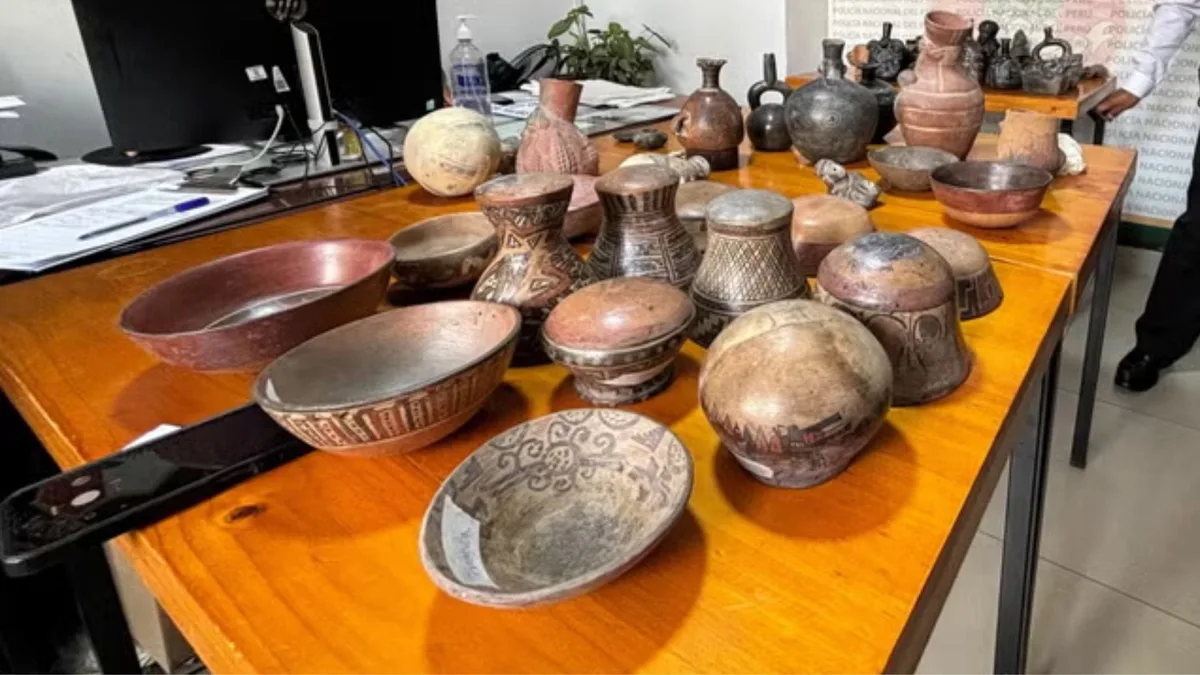 Ofrecía huacos por redes sociales: PNP lo captura en Lince con más de 30 piezas arqueológicas