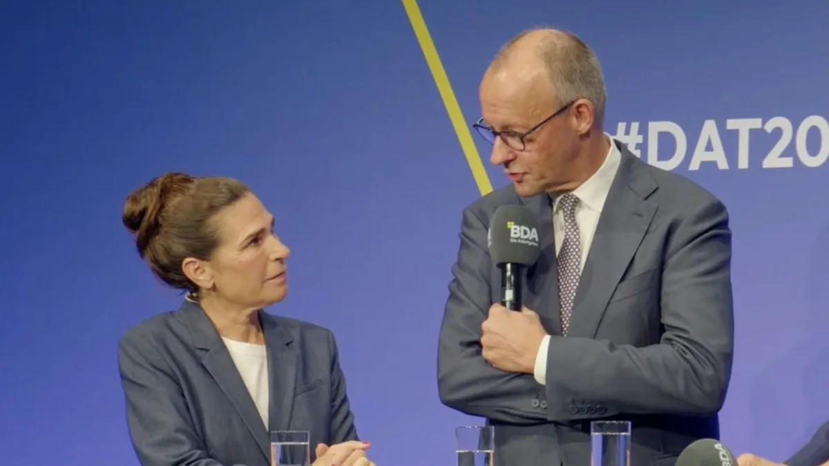 Lacher beim Arbeitgebertag: „Es ist halbleer“ – Merz verstolpert Glas-Metapher