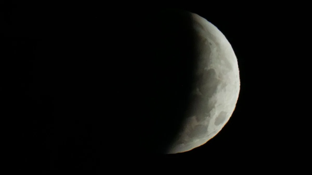 Himmelsschauspiel: So war die partielle Mondfinsternis im Südwesten