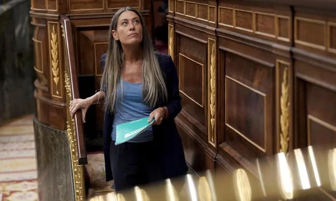 Junts vuelve a registrar la ley para transferir a Catalunya las competencias en inmigración en plena crisis migratoria en Ceuta