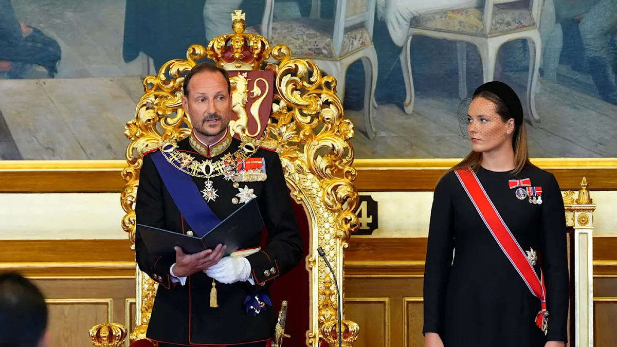 Historischer Moment in Norwegen - Haakon VIII. legt Verfassungseid ab
