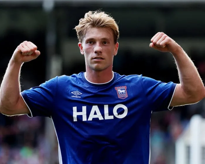 Flemming and Ipswich floor 10-man Crystal Palace with 90th-minute winner