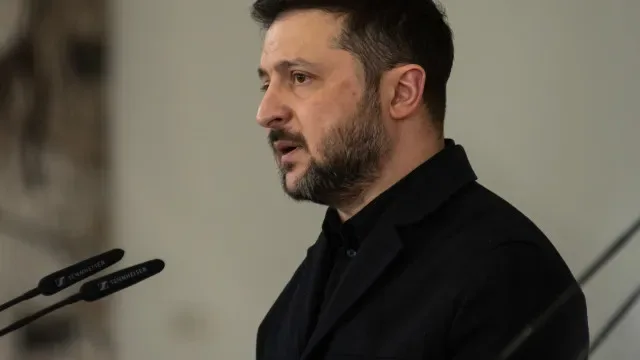 Zelensky chega a Bruxelas para reuniões com NATO e UE