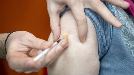 Publics prioritaires, circulation des virus... Quatre questions sur la campagne de vaccination contre la grippe et le Covid lancée ce mardi