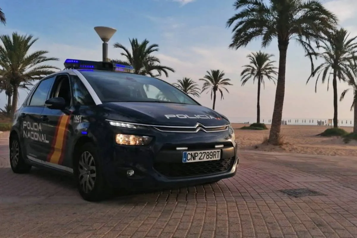 Detienen a un ladrón en Ibiza que se lanzó al mar desde un acantilado para tratar de huir