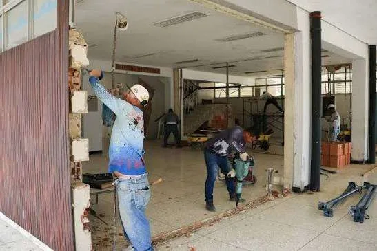 Ejecutan obras de infraestructura en 22 parroquias de Caracas