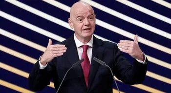 Federação italiana retira o apoio a Gianni Infantino