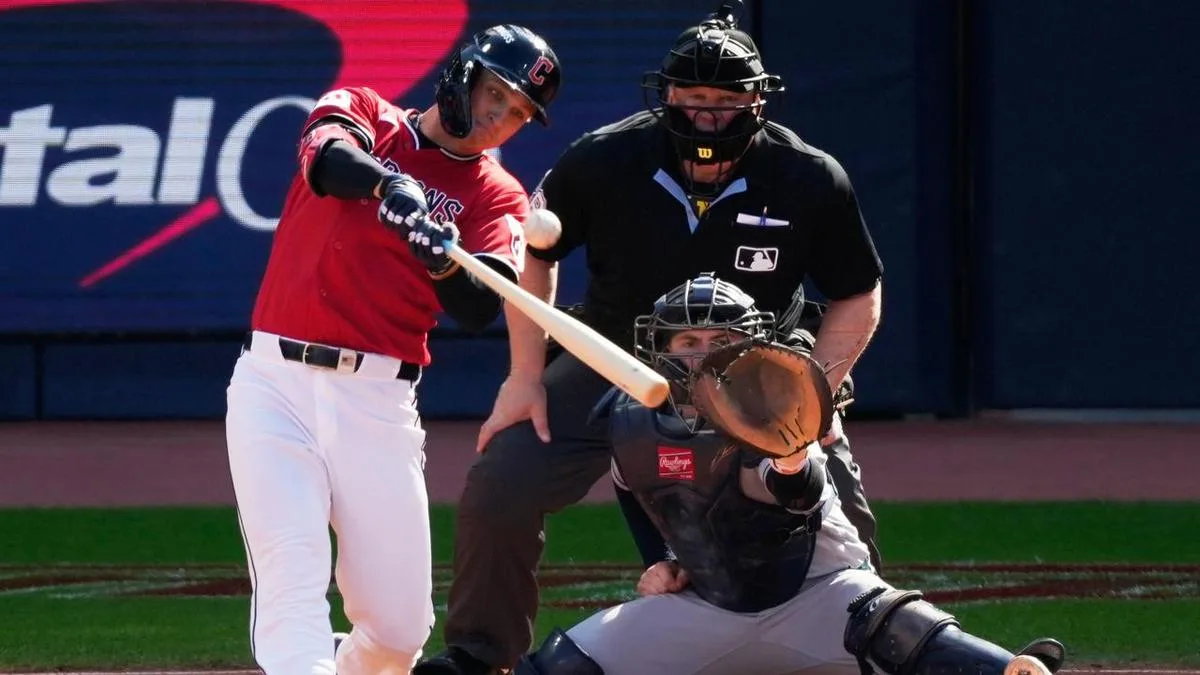 Cleveland close in on World Series with home win