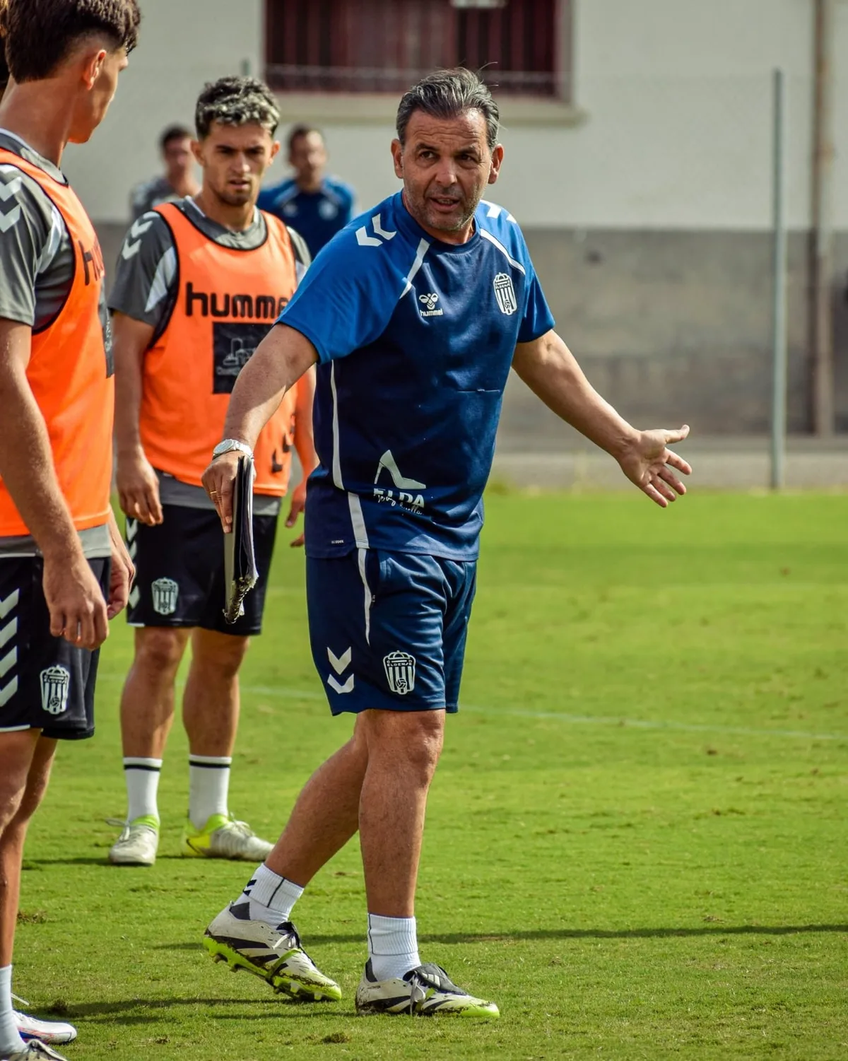 Comienza la era de Messi y Calleja en Elda