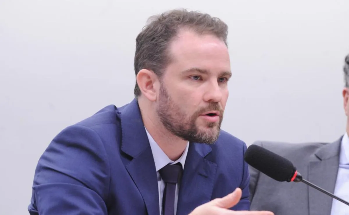 Durigan quer discutir ajuste fiscal com Pedro Malan e Arminio Fraga