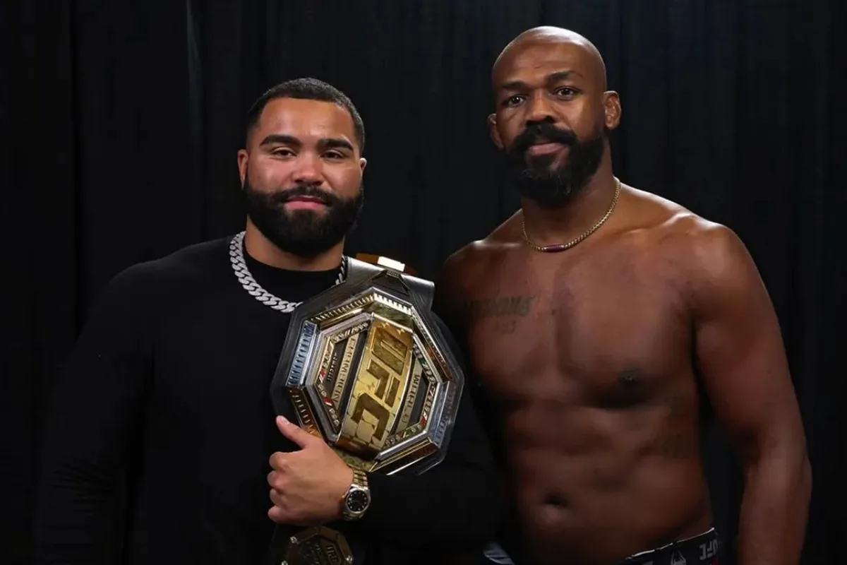 «Это хорошо, отличный шанс». Непобеждённый боец UFC — о решении Аспиналла оставить титул