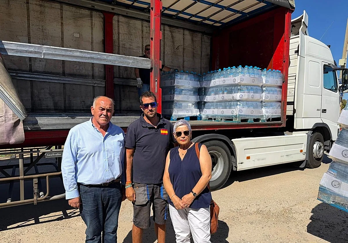 La Diputación de Toledo reparte 20.000 litros de agua a los municipios del Pusa sin abastecimiento