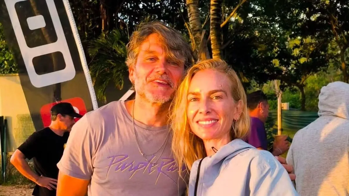 Kira Miró y Salva Reina, cinco años de amor y unas vacaciones de ensueño: de isla Mauricio a Pizarra, el pueblo del actor
