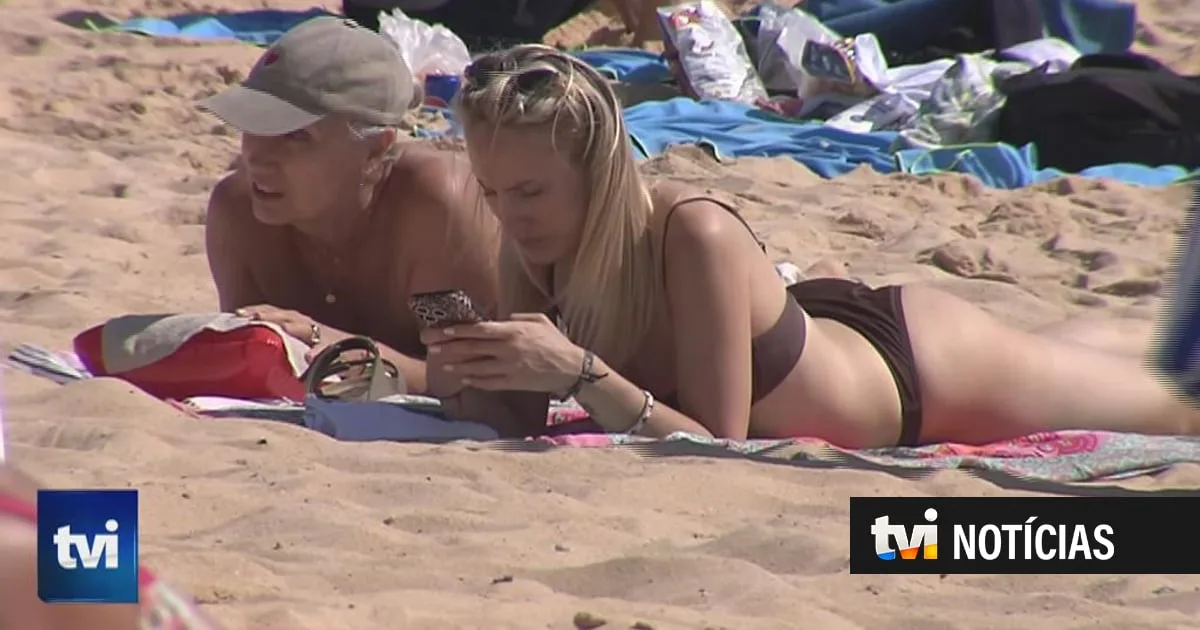 "Basta estarmos sem telemóvel e parece que não sabemos do que falar": jovens admitem que redes sociais podem tornar-se vício