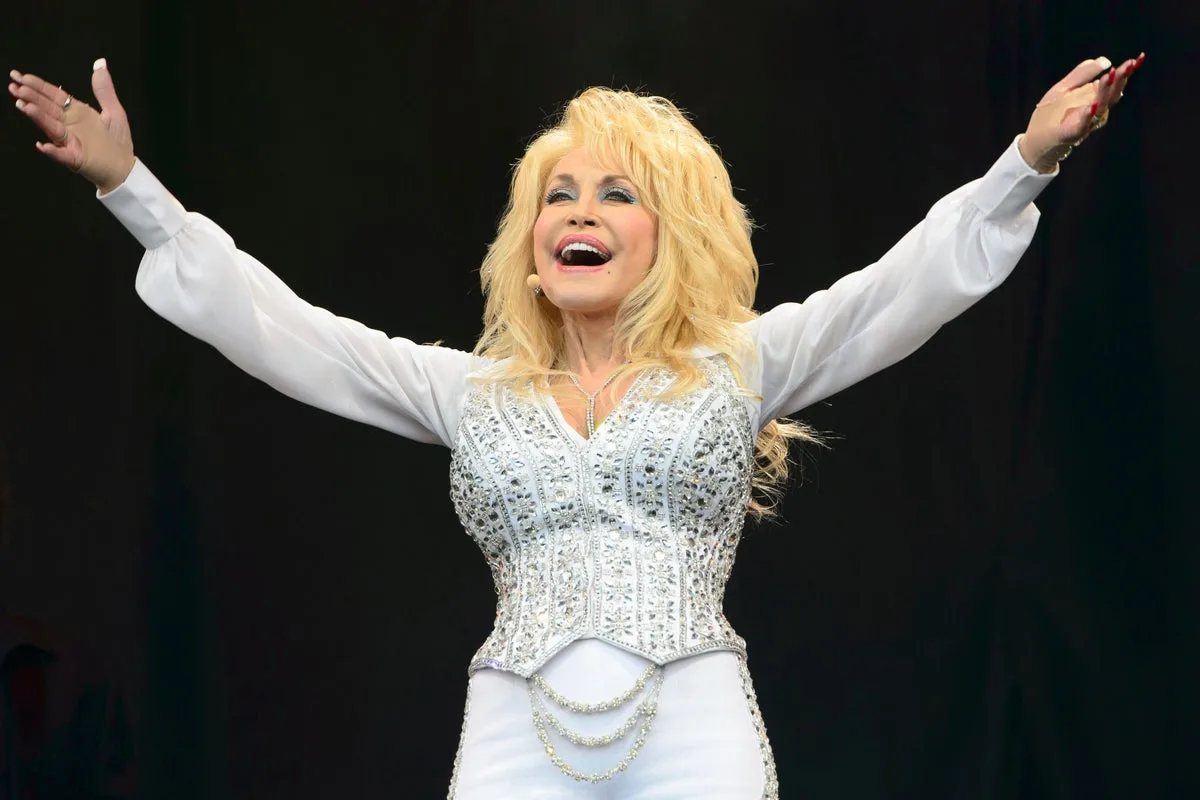 GOP and Democratic officials in Nashville unite over renaming airport for Dolly Parton