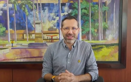 Recuerdan publicación del ministro Jaime Andrés Beltrán en la que cuestionaba las vacaciones de los funcionarios: “No sea indiferente”