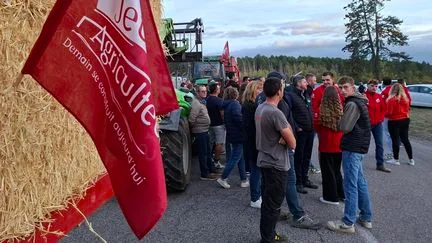 Déjà confronté aux mobilisations lycéennes et contre la vie chère, le gouvernement craint "la saison des colères agricoles"