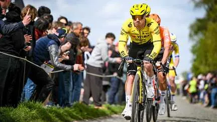 Matthew Brennan gagne la deuxième étape de la Vuelta, Tadej Pogacar conserve son maillot rouge de leader