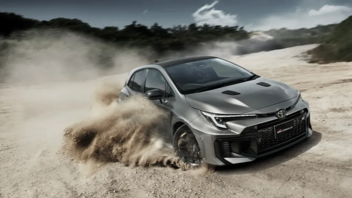 Toyota confirma novo GR Corolla no Brasil com motor 1.6 turbo de 304 cv, torque ampliado para 40,8 kgfm e tração GR-Four: hot hatch chega apenas com câmbio manual ainda em 2026 para elevar a disputa entre esportivos de mais de R$ 400 mil