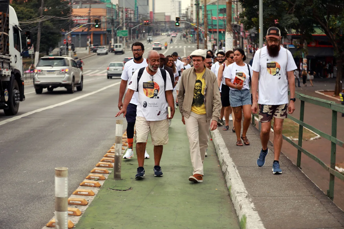 Caminhada reúne seguidores de Luiz Gama em lugares históricos do centro de São Paulo