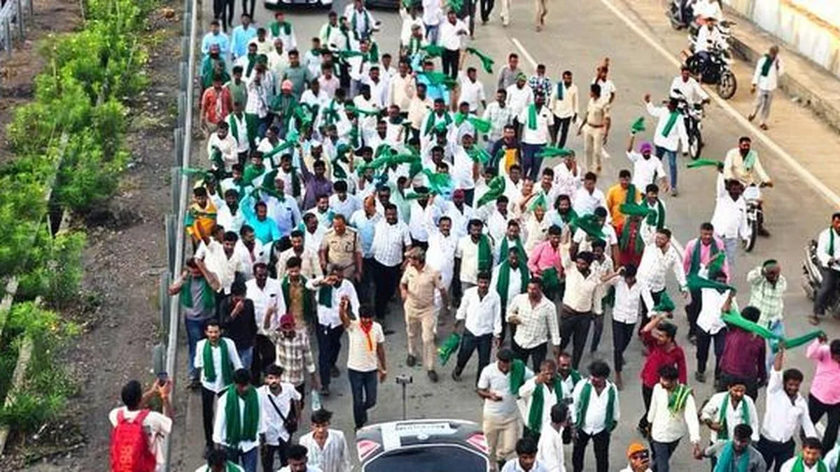 Hubballi Chalo padayatra by sugarcane farmers likely to end today