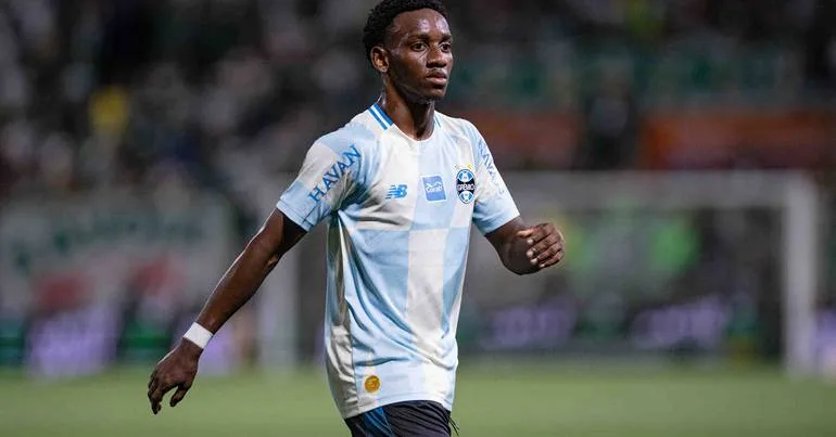 Um "muito talentoso" no Dragão: Gabriel Mec oficializado