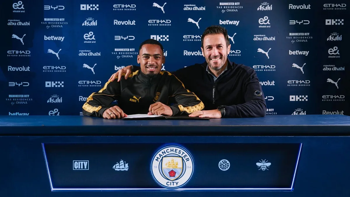 Oficial: Allan, bombazo del City