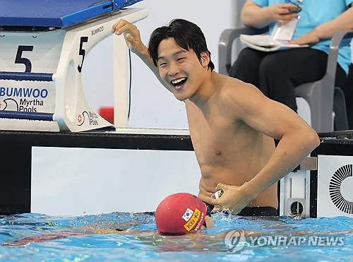[전국체전] 김영범, 수영 첫날 2관왕…육상 조엘진, 남자 100ｍ 2연패(종합)