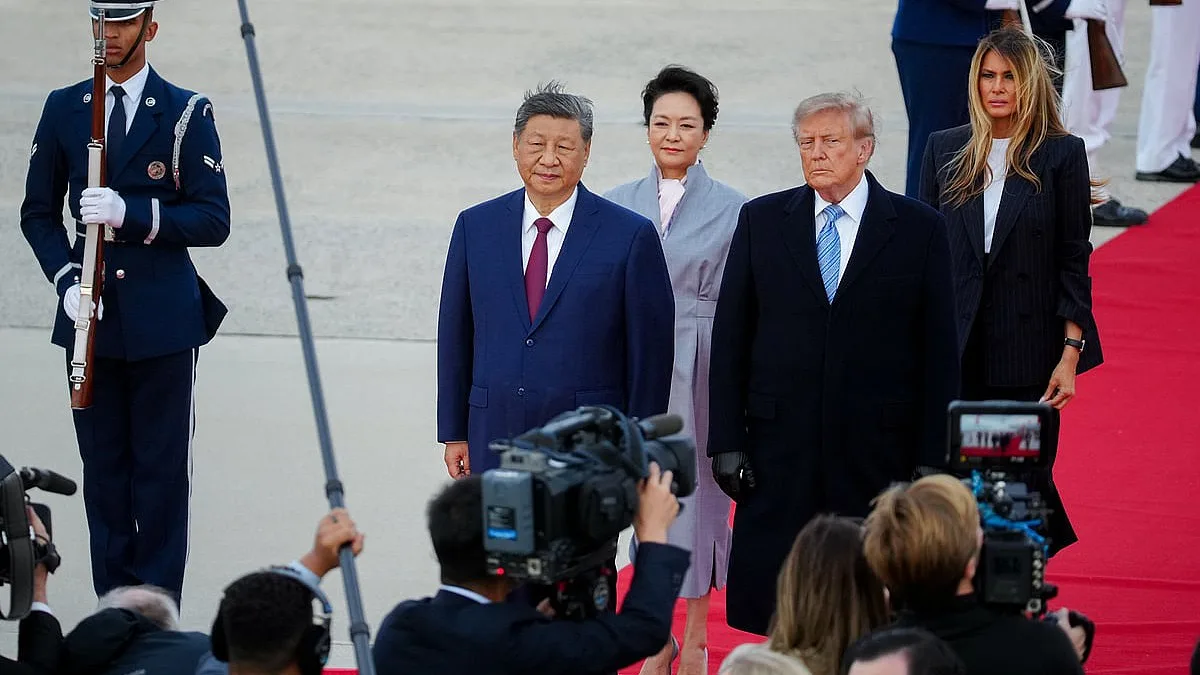 Trump recebe Xi à chegada a Washington para primeira visita do presidente chinês em mais de uma década