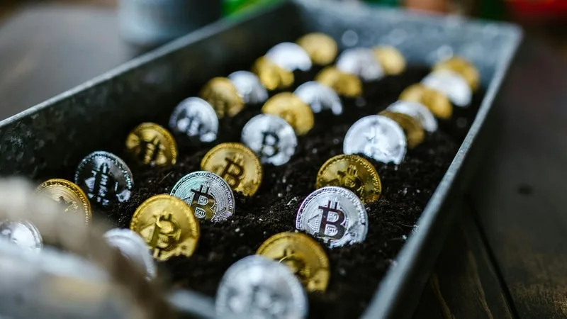 Un jugement pourrait permettre au gouvernement britannique de conserver 61.000 bitcoins saisis lors d'une fraude