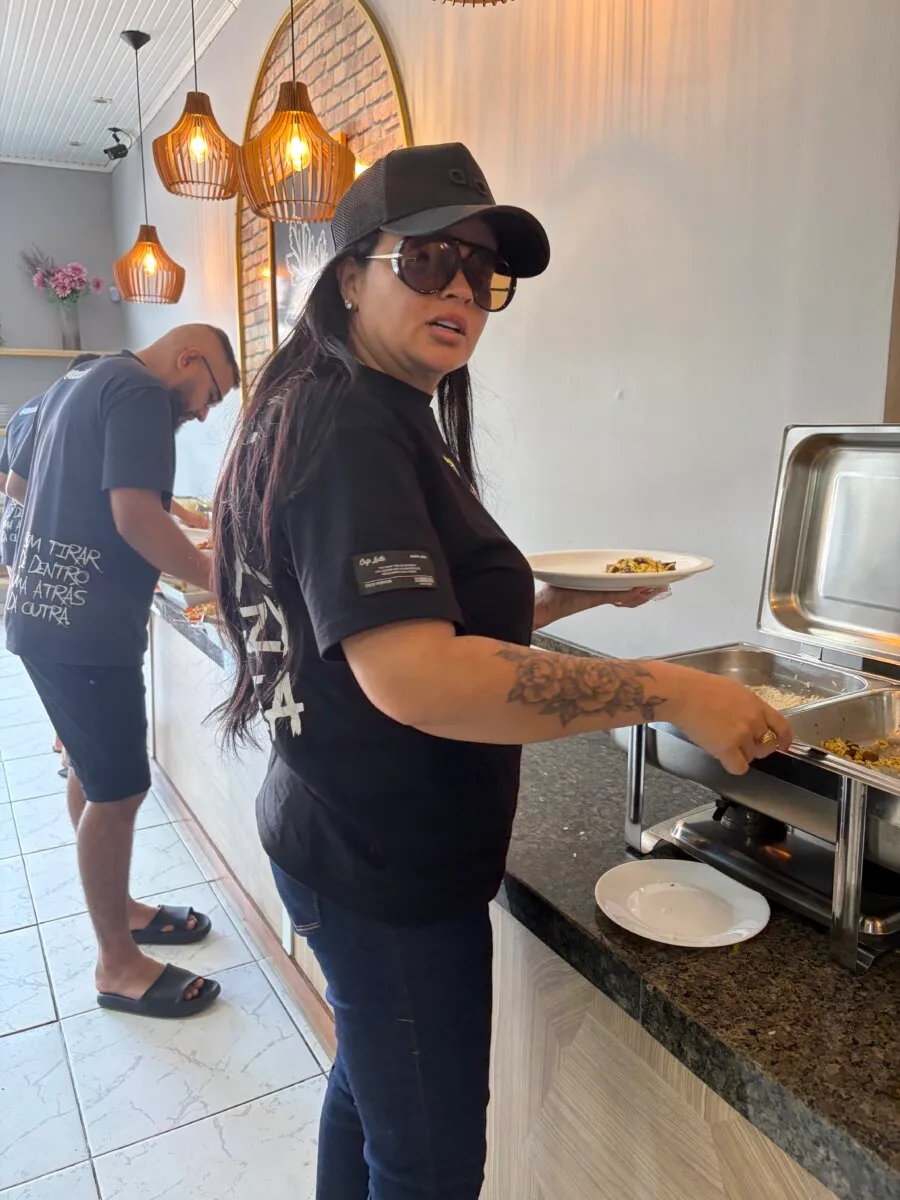 Klessinha já está em Cruzeiro do Sul e convida população para show