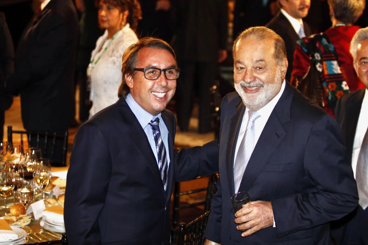Slim y Televisa pasaron de socios a rivales: estalló una guerra de 4 años y la compra de AT&T México podría reabrirla