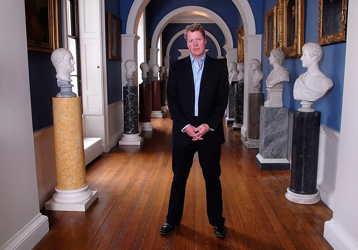 Charles Spencer y sus relaciones peligrosas con la Familia Real: de Carlos de Inglaterra al Príncipe Harry