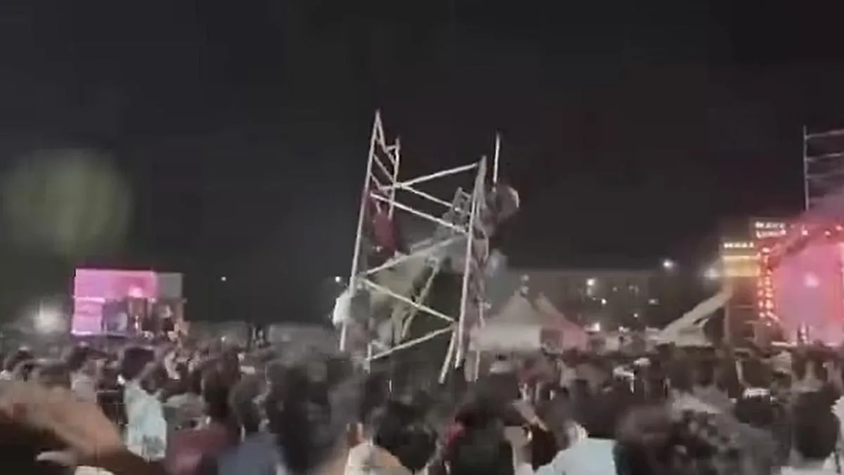 Engineering student fractures leg as stage equipment collapses at Yash’s ‘Toxic’ event