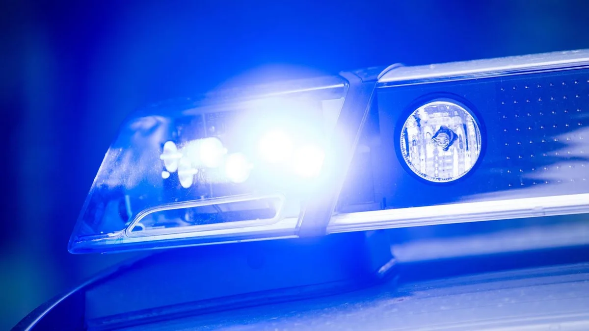 Verkehr: Raser flüchtet mit Tempo 170 durch Autobahn-Baustelle