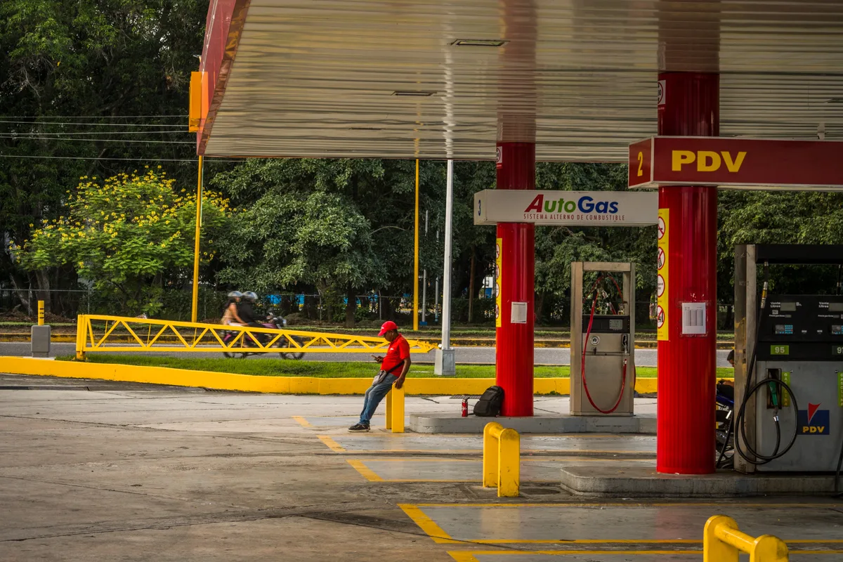 Casi $200 piden para recalibrar y certificar bombonas de gas vehicular