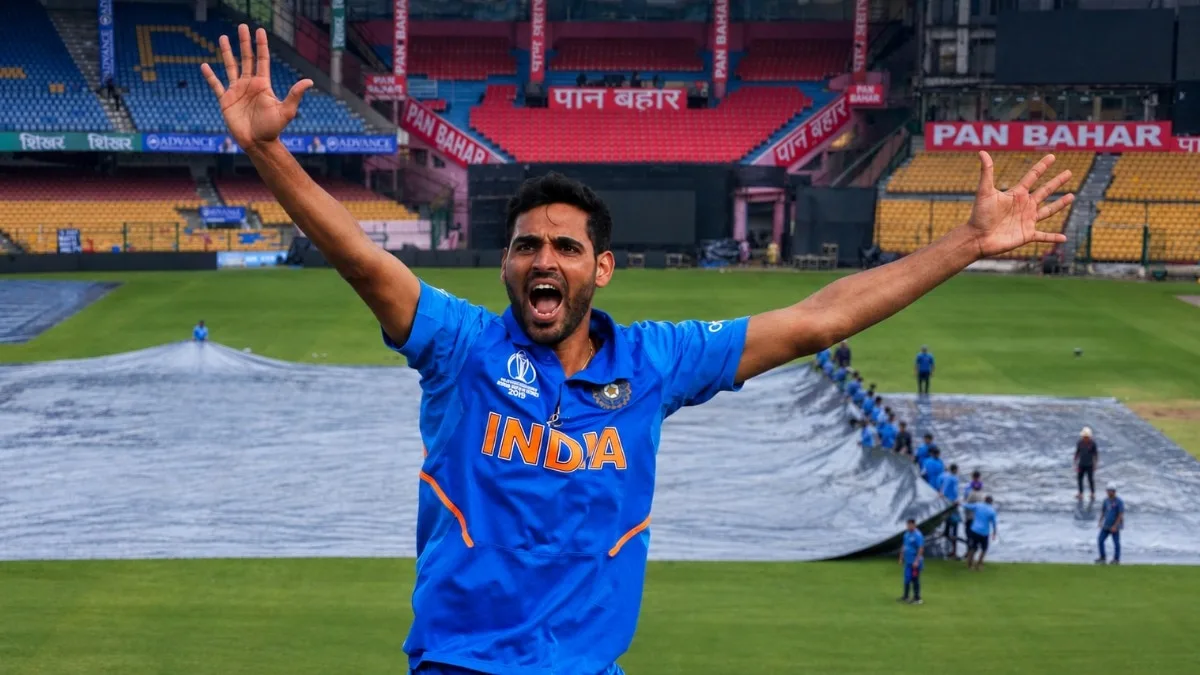 Bhuvi back to stop sixes as rain threatens to spoil show in Bengaluru