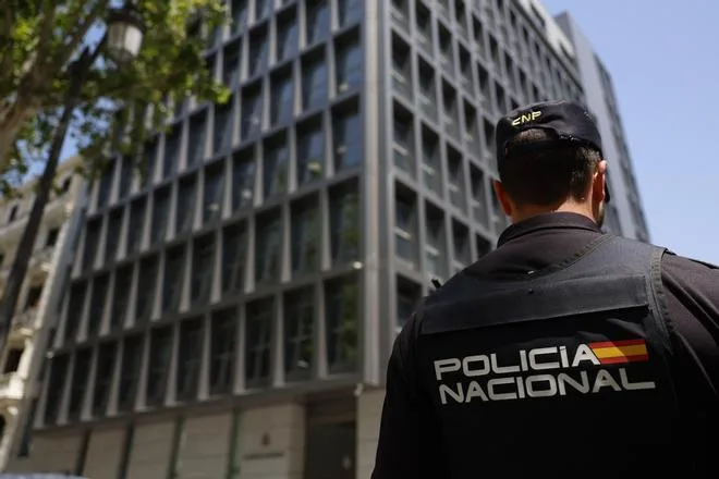 Arrestado en Abu Dabi por un intento de soborno el empresario al que recurrió Leire para desprestigiar a la UCO