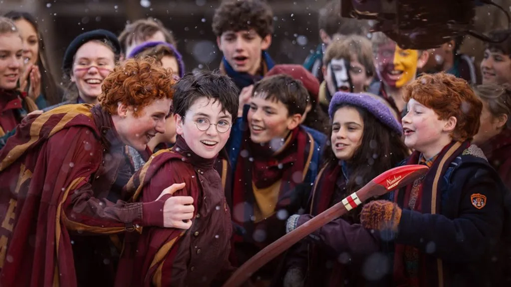 Retorne a Hogwarts no trailer ÉPICO da série ‘Harry Potter e a Pedra Filosofal’