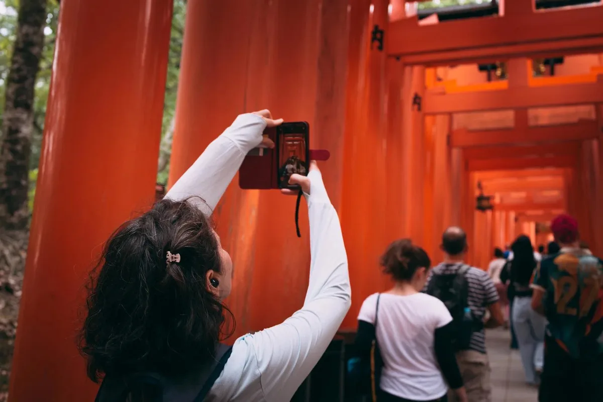 Famous Kyoto shrine has a message for foreign tourists who think it’s okay to dance at sacred sites