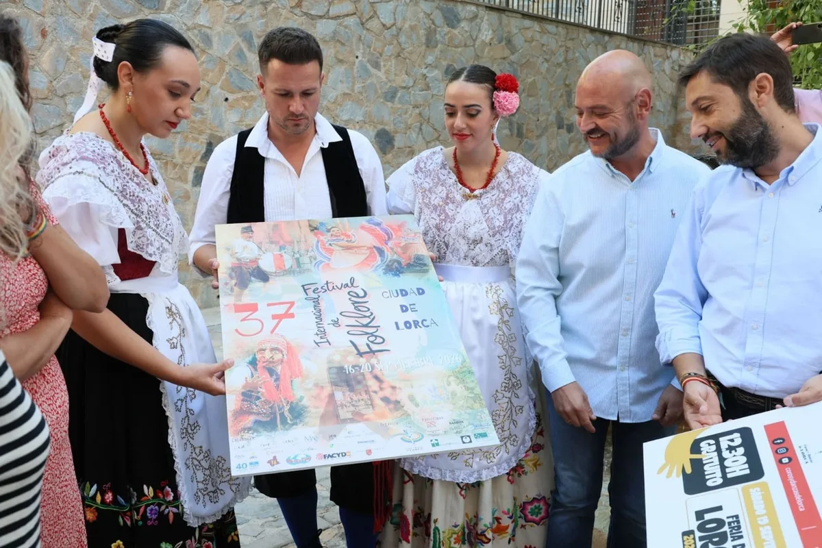 Lorca acoge hasta el 20 de septiembre su XXXVII Festival Internacional de Folklore con grupos de cuatro países