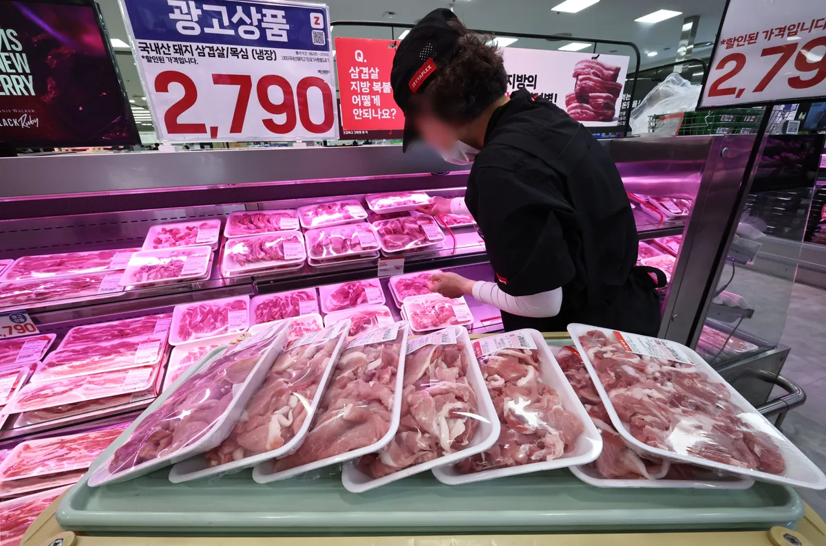 추석 맞아 돼지고기 최대 50% 할인…삼겹살 100ｇ당 1908원부터