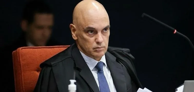 Moraes diz que diálogos com Vorcaro nunca existiram
