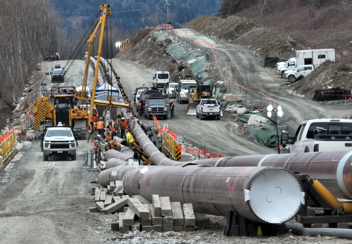 Trans Mountain pumps $450-million into federal coffers as pipeline runs near capacity