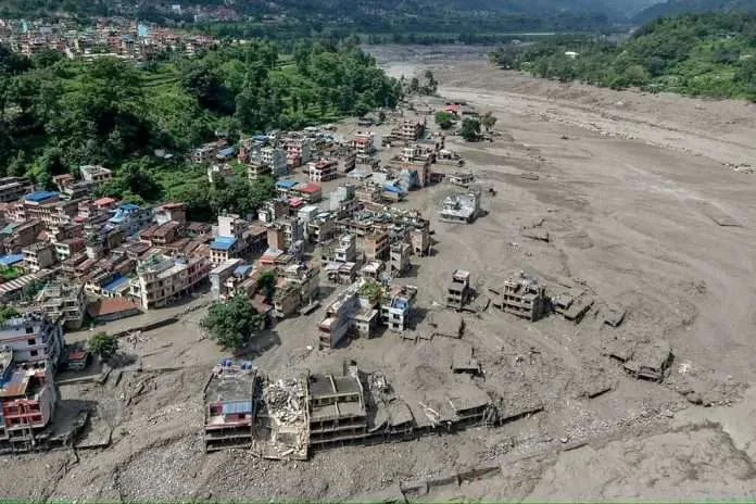 Venezuela expresa solidaridad con China y Nepal tras inundaciones