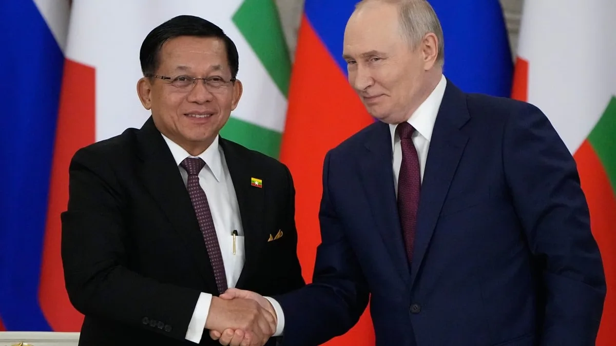 Russia’s Putin hosts Myanmar leader, talks up energy projects