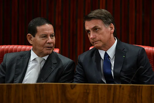 Ex-vice de Bolsonaro: conheça o único senador que votou contra o fim da escala 6x1